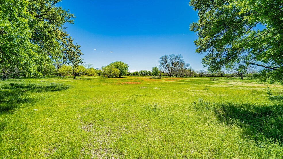 More Photos Of 2546 N Highway 144, Glen Rose Land For Sale