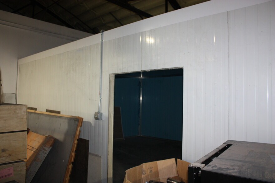 More Photos Of 1737 NW 5th St, Oklahoma City Warehouse For Lease
