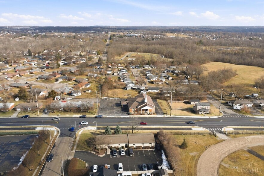 More Photos Of 810 N Broadway St, Lebanon Religious Facility For Sale