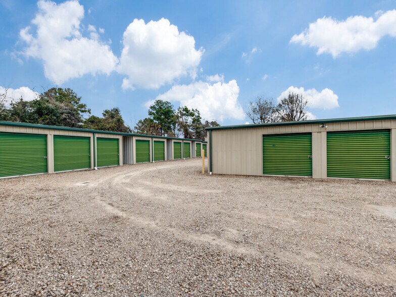 More Photos Of 20030 Cook Rd, Tomball Self Storage For Sale