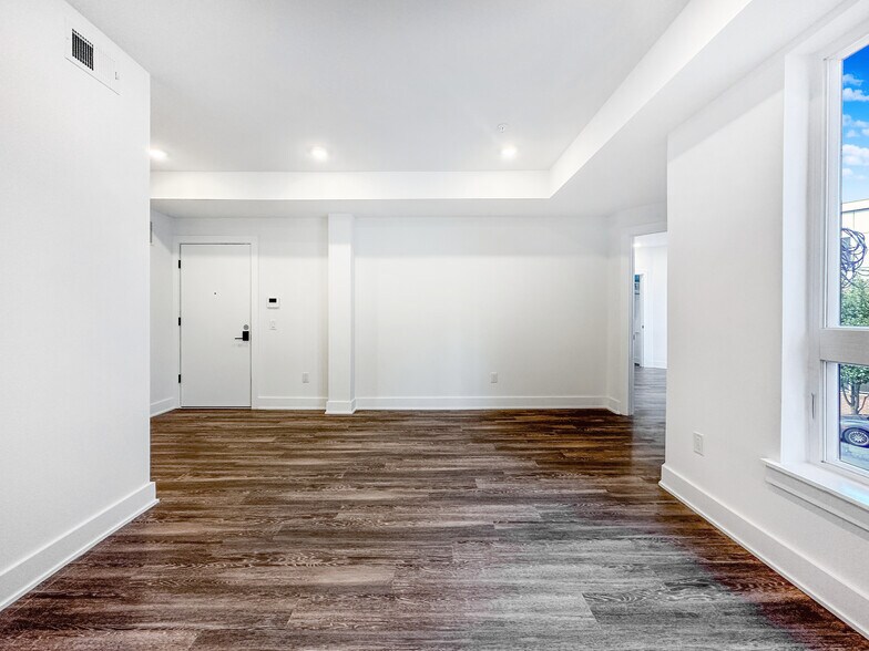 More Photos Of 1723 Ridge Ave, Philadelphia Apartments For Sale