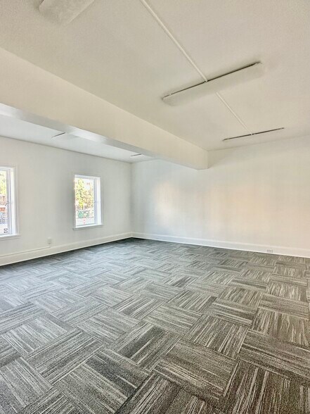 More Photos Of 1547 Lakeside Dr, Oakland Religious Facility For Sale