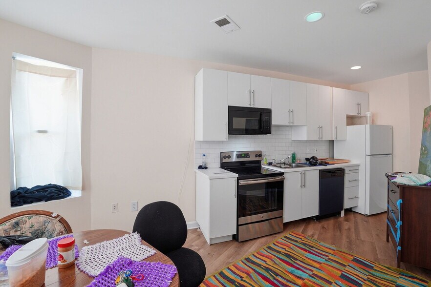 More Photos Of 1500 Columbia Rd NW, Washington Apartments For Sale