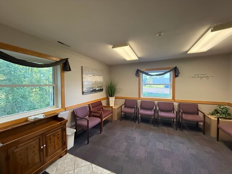 More Photos Of 8287-8289 Loop Rd, Baldwinsville Office For Lease