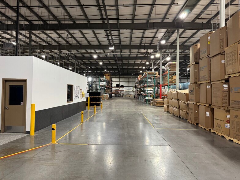 More Photos Of 5505 52nd St SE, Grand Rapids Manufacturing For Sale