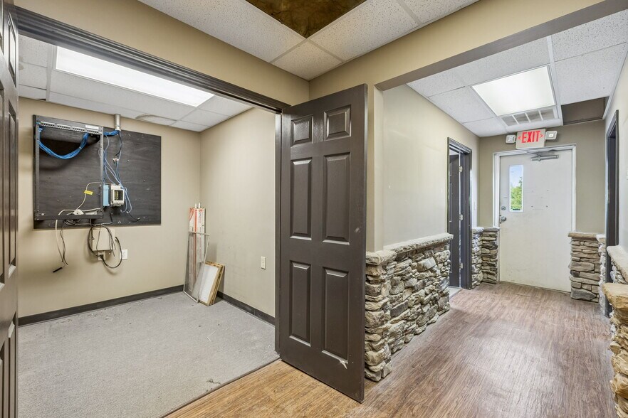 More Photos Of 1311 W College St, Murfreesboro Industrial For Sale