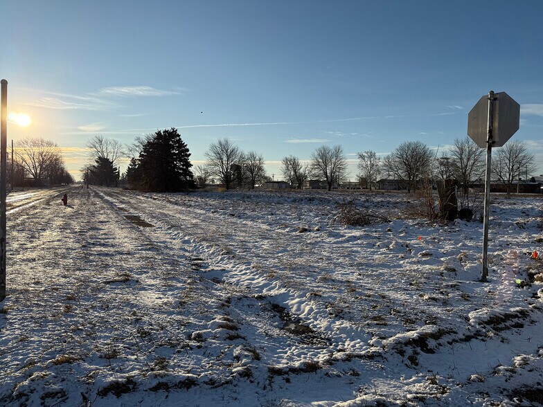 More Photos Of 1551 Matador st, Peru Land For Sale