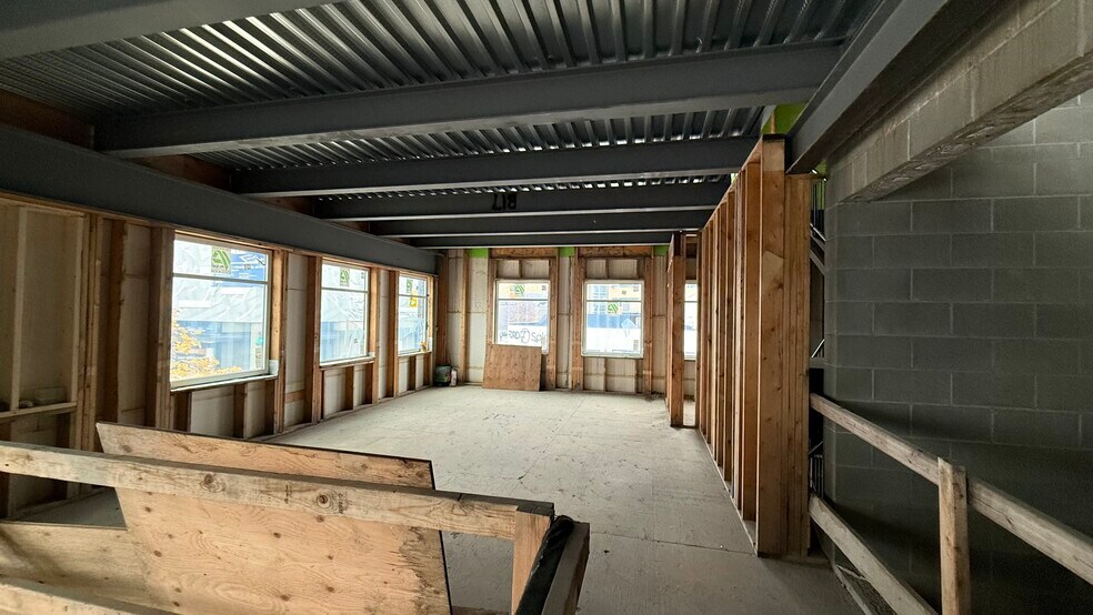 More Photos Of 1659 Water St, Kelowna General Retail For Lease