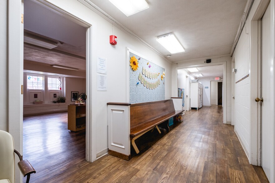 More Photos Of 4401 Woodlawn Dr, Little Rock Religious Facility For Sale