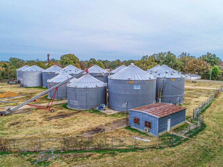 More Photos Of 600 Quitman St, Sledge Land For Sale