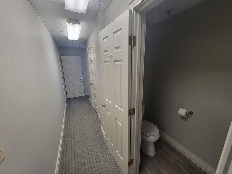 More Photos Of 285 Littleton Rd, Westford Office Residential For Sale