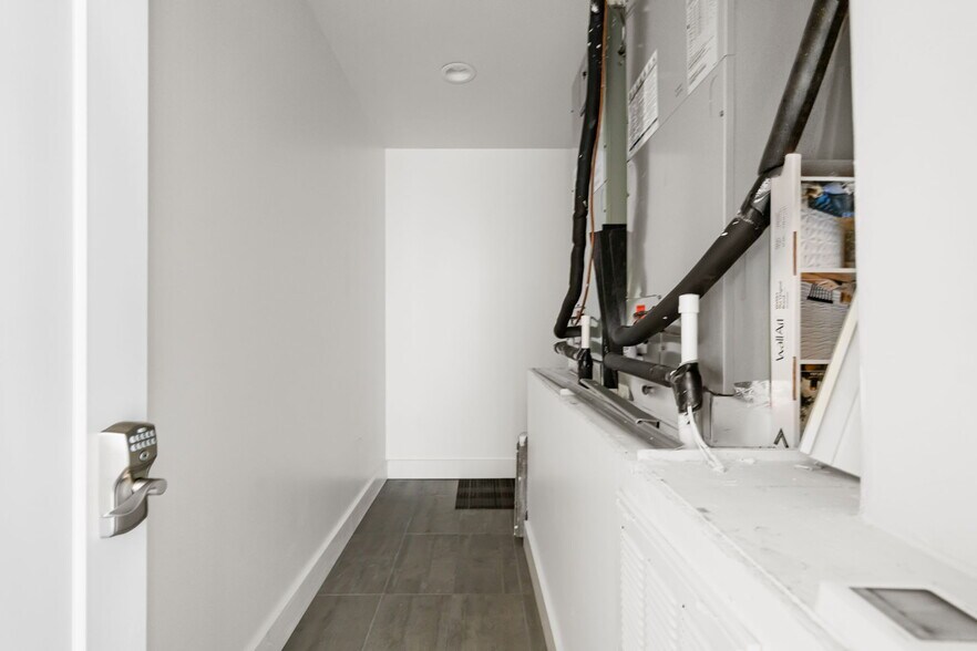 More Photos Of 127 N Magnolia Ave, Orlando Loft Creative Space For Sale