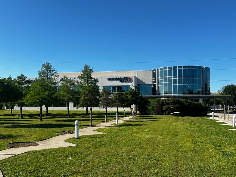 More Photos Of 635 Fritz Dr, Coppell Office For Lease