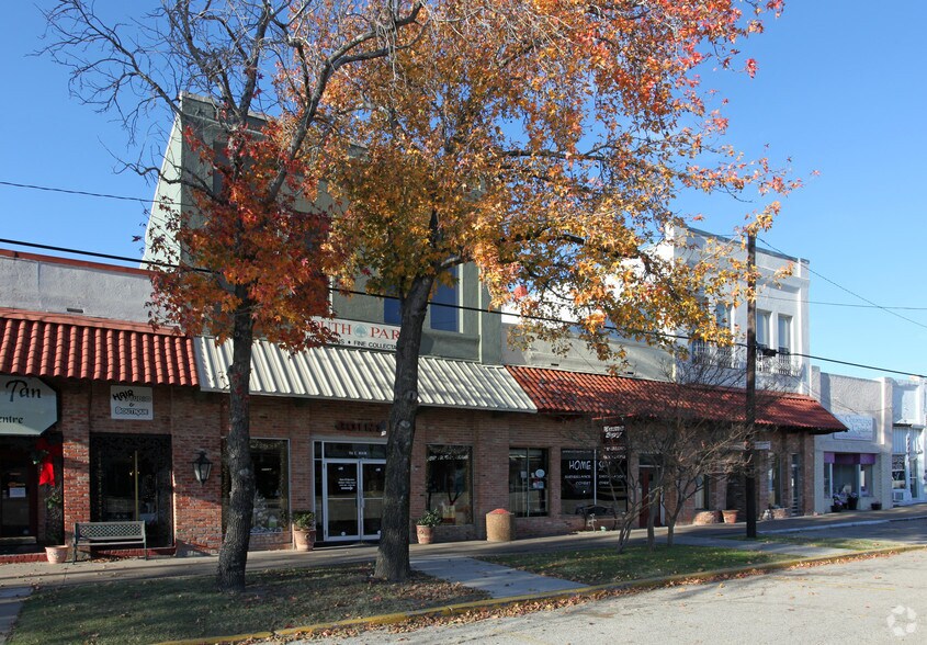 More Photos Of 110 E Main St, Forney Storefront Retail Office For Sale