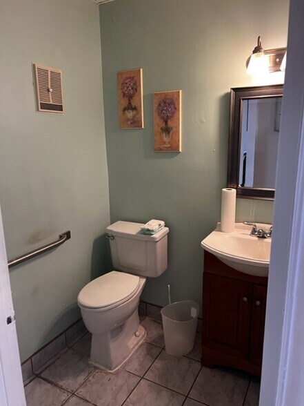 More Photos Of 7760 W 20th Ave, Hialeah Warehouse For Sale