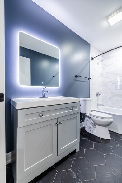 More Photos Of 6126 Eberhart ave, Chicago Apartments For Sale