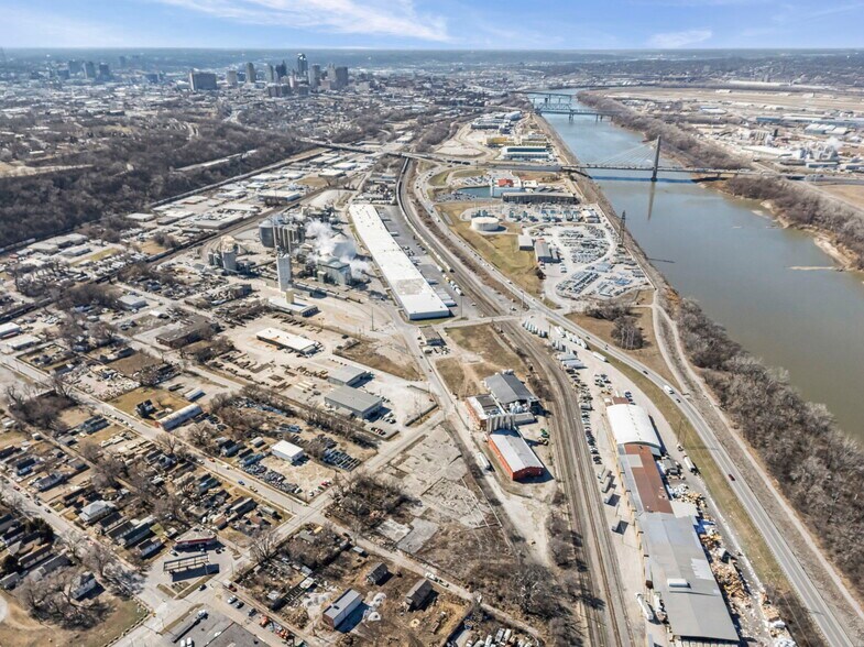 More Photos Of 910 N Prospect Ave, Kansas City Land For Sale