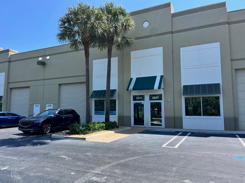 More Photos Of 3500-3553 High Ridge Rd, Boynton Beach Light Distribution For Lease