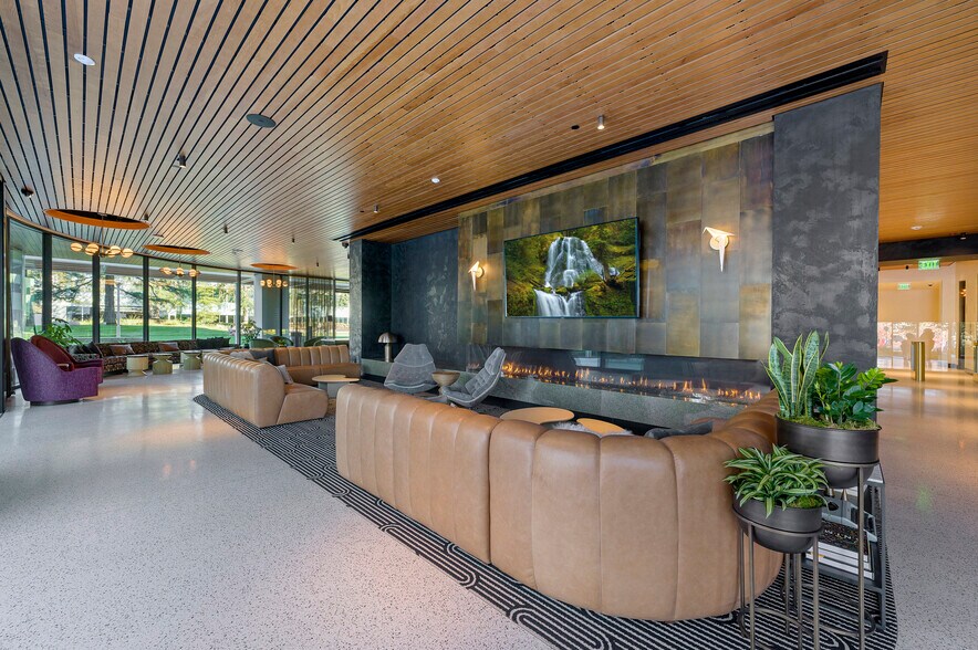More Photos Of 9605 Scranton Rd, San Diego Office For Lease