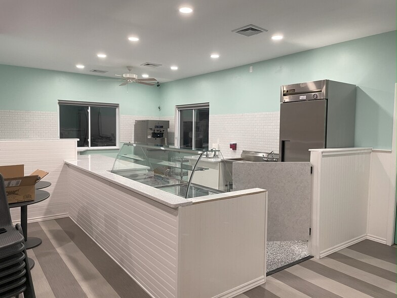 More Photos Of 4565 Spring Hill Dr, Schnecksville Amusement Park For Sale