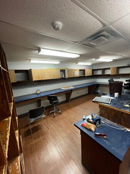 More Photos Of 1611 W Andrew Johnson Hwy, Morristown Medical For Lease