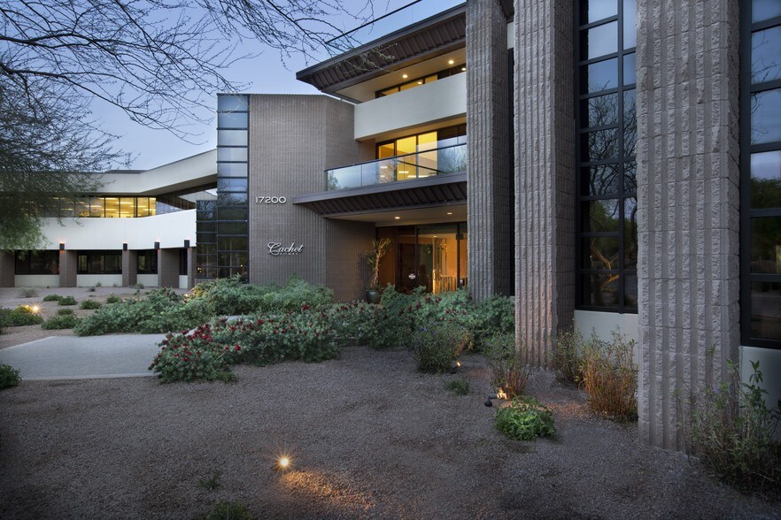More Photos Of 17200 N Perimeter Dr, Scottsdale Coworking Space