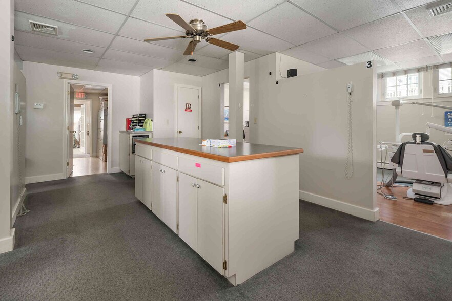 More Photos Of 435 York St, York Office Residential For Sale