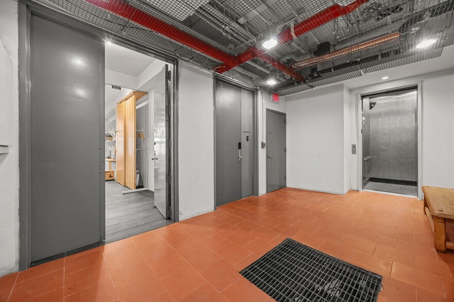 More Photos Of 37 Greene St, New York Apartments For Sale