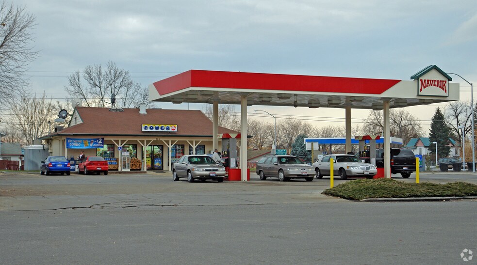 Primary Photo Of 703 E Main St, Weiser Convenience Store For Sale