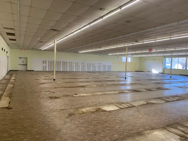 More Photos Of 3338 Harmony Hwy, Harmony Freestanding For Lease