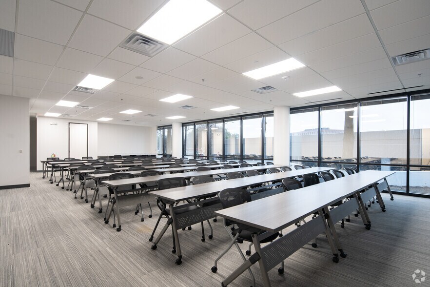 More Photos Of 500 N Central Expy, Plano Office For Lease