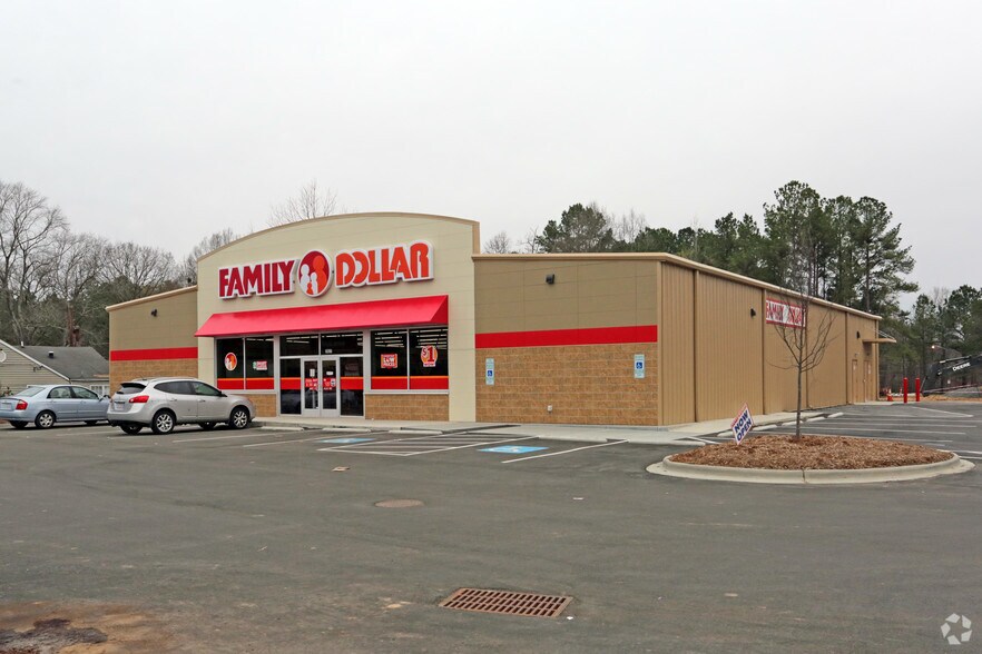 More Photos Of 2927 Holloway St, Durham Freestanding For Lease