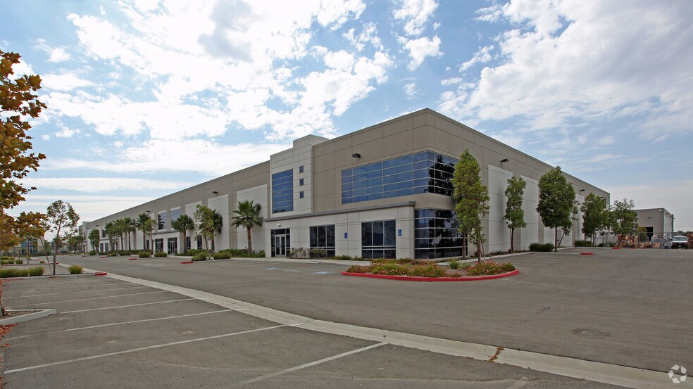 More Photos Of 1540 Air Wing Rd, San Diego Industrial For Lease