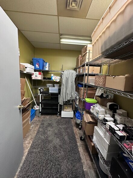 More Photos Of 1408-1428 Broad St, Regina Storefront For Sale