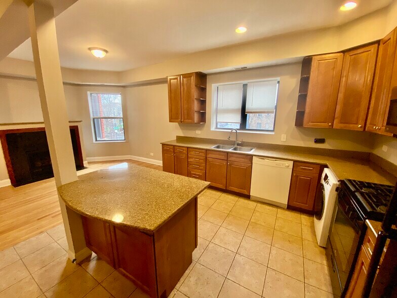 More Photos Of 6557 S Minerva Ave, Chicago Apartments For Sale
