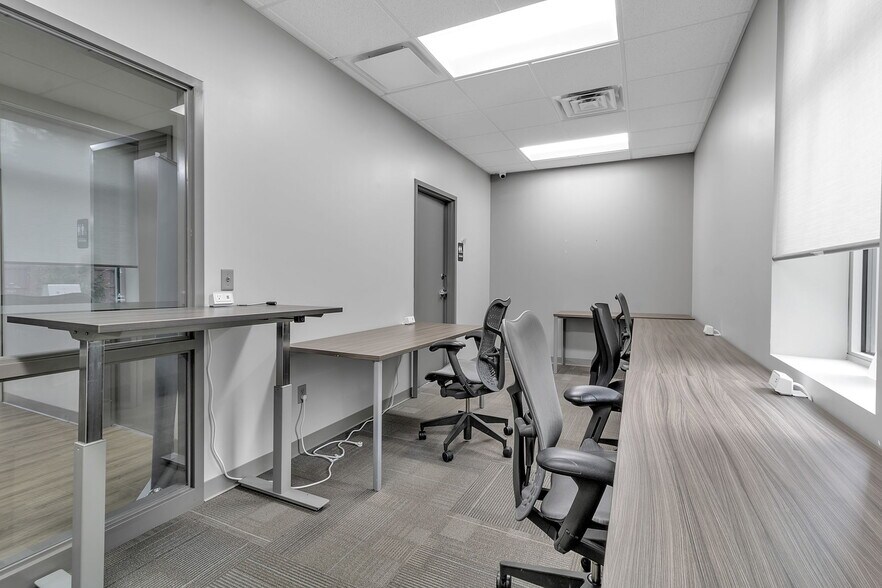 More Photos Of 6031-6045 Transit Rd, East Amherst Unknown For Lease