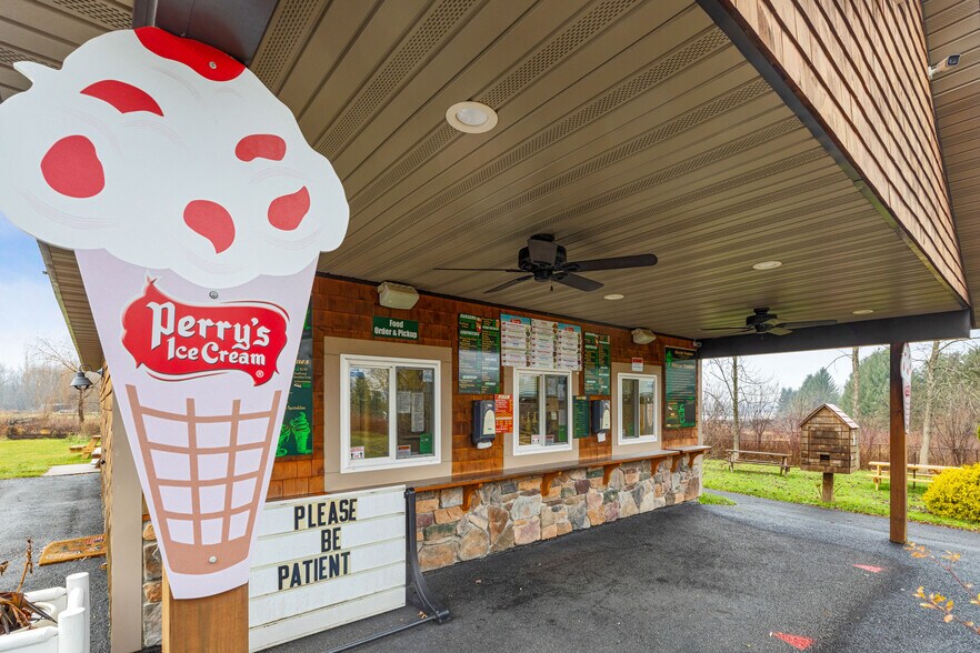 More Photos Of 6659 Westmoreland Rd, Rome Restaurant For Sale