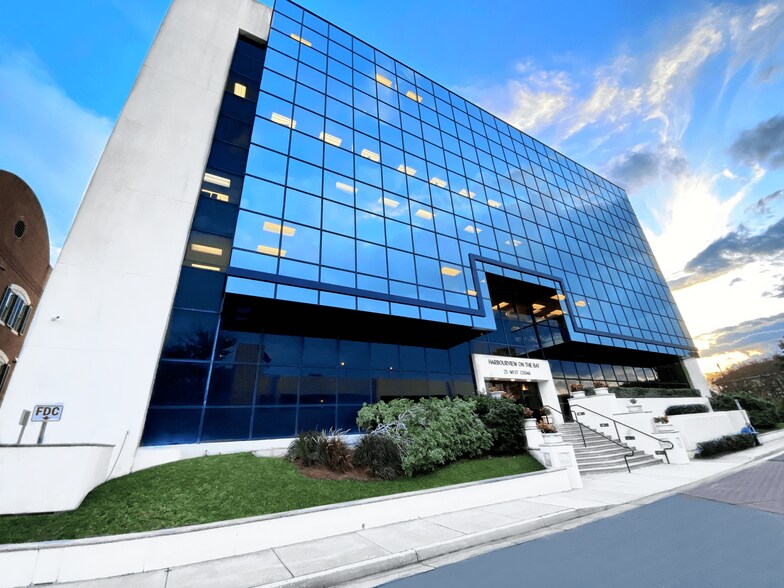 More Photos Of 25 W Cedar St, Pensacola Office For Lease