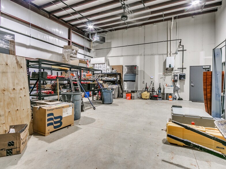 More Photos Of 8890 S Sunnylane Rd, Oklahoma City Flex For Sale