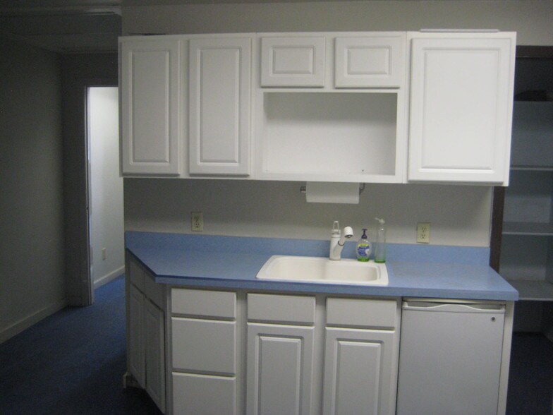 More Photos Of 1865-1877 S Acoma St, Denver Warehouse For Sale