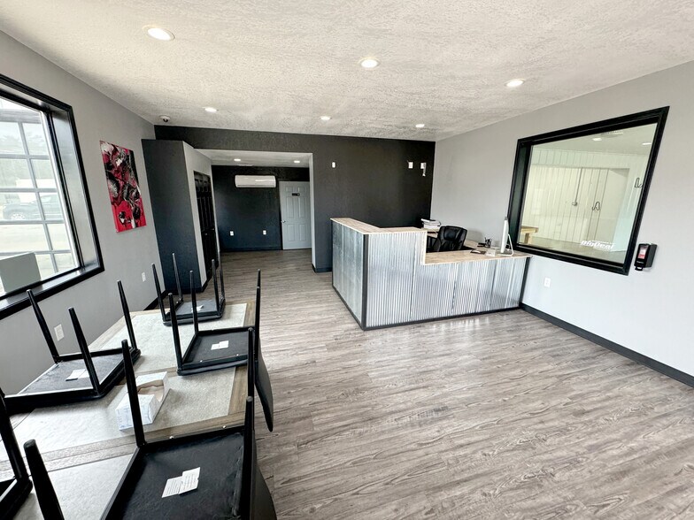 More Photos Of 1424 Army Post Rd, Des Moines Carwash For Sale