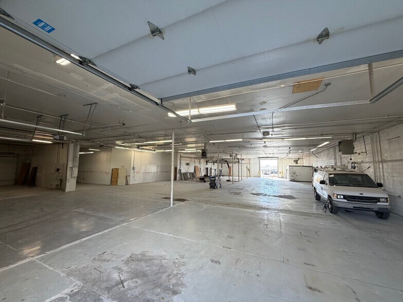 More Photos Of 5981 Marion Dr, Denver Warehouse For Sale
