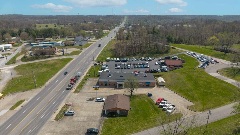 More Photos Of 2737 E Jackson Blvd, Jackson Medical For Lease