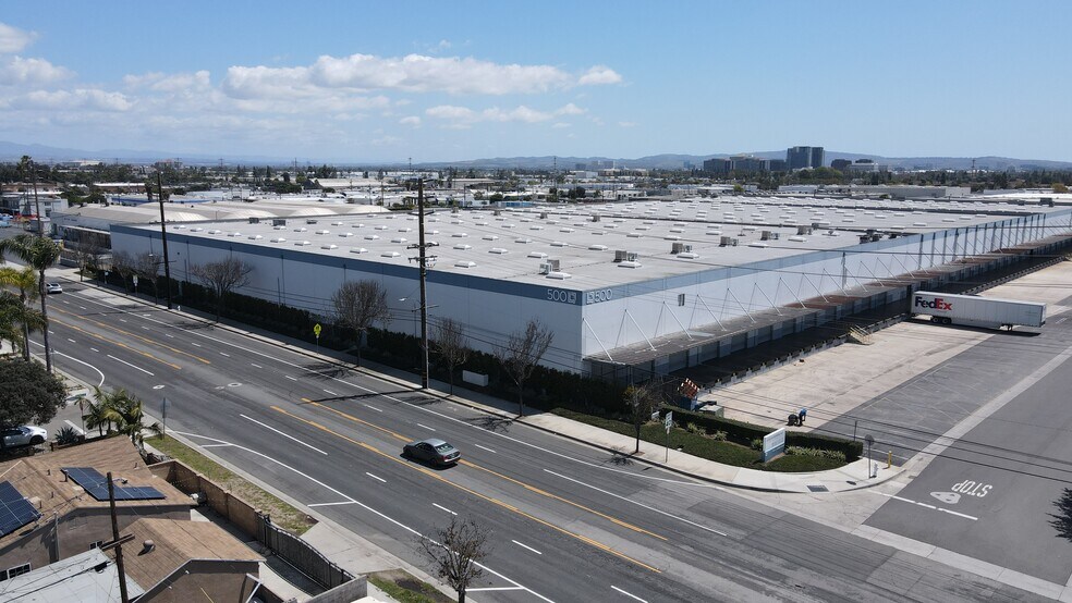 More Photos Of 500 W Warner Ave, Santa Ana Warehouse For Lease
