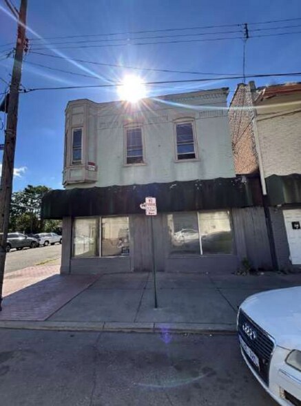 More Photos Of 701-711 W Wyoming Ave, Lockland Apartments For Sale