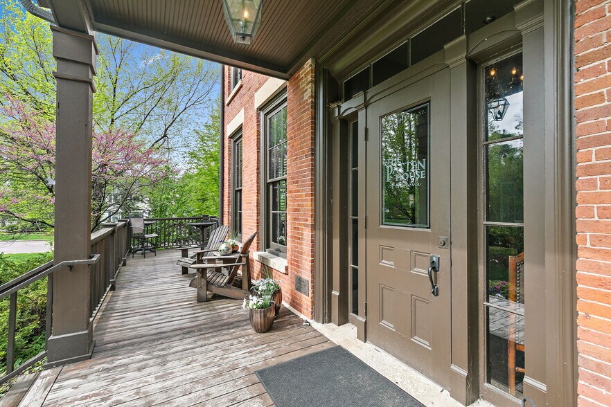 More Photos Of 124 S 2nd St, Geneva General Retail For Sale