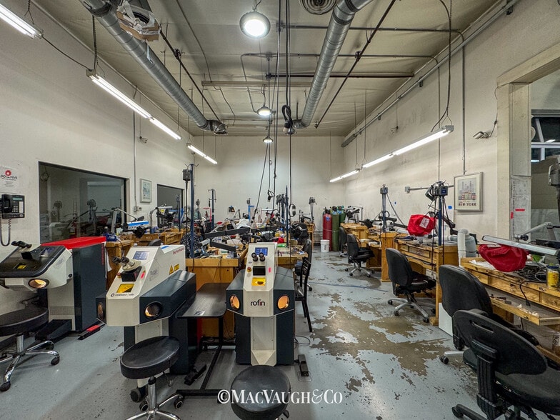 More Photos Of 904 S Alta Vista Ave, Monrovia Manufacturing For Lease