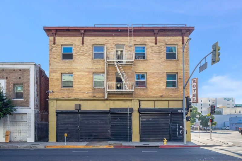 More Photos Of 160-166 W Pico Blvd, Los Angeles Apartments For Sale