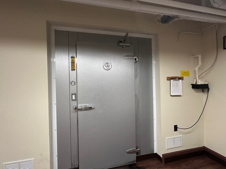 More Photos Of 213 W Chestnut St, Lancaster Lodge Meeting Hall For Sale