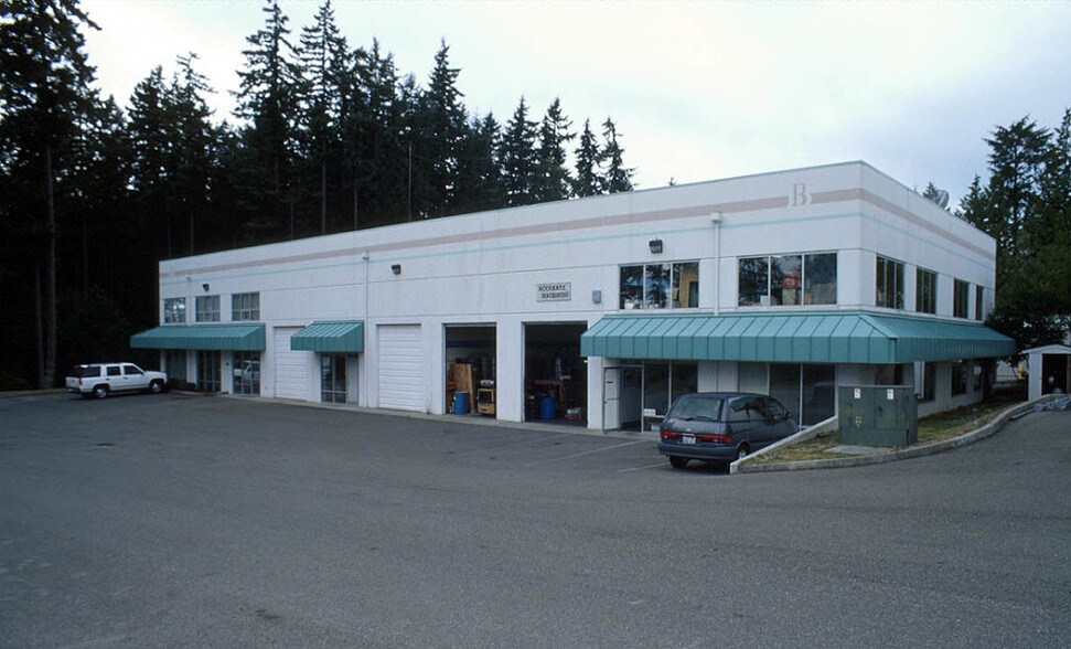 Primary Photo Of 12130 Cyrus Way, Mukilteo Manufacturing For Sale